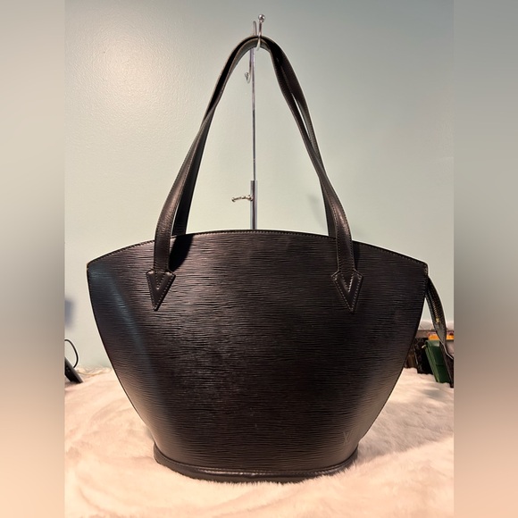 LOUIS VUITTON St Jacque Epi Black. Authentic and pre-owned. - Picture 1 of 15